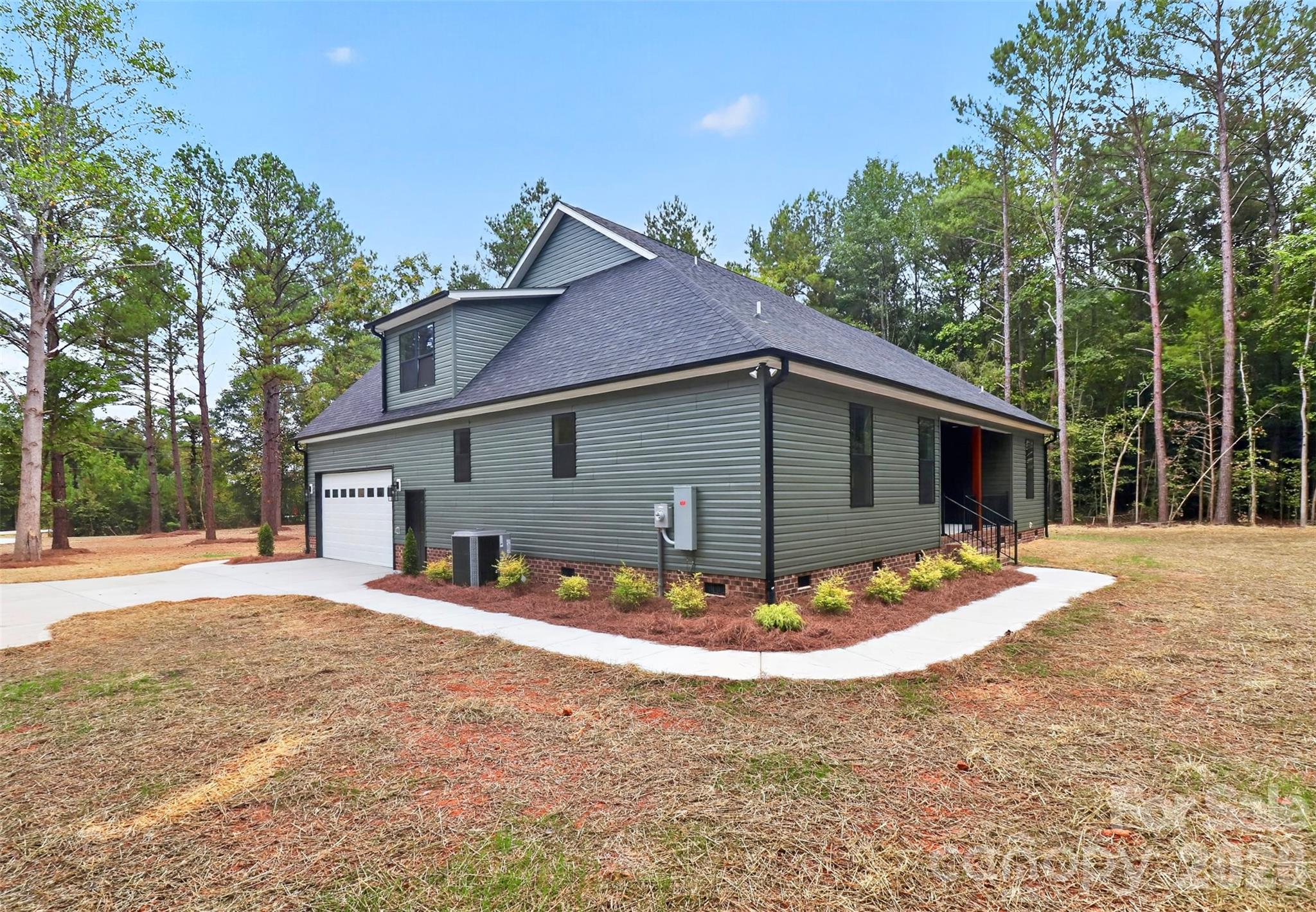 1001 Croatoan Drive