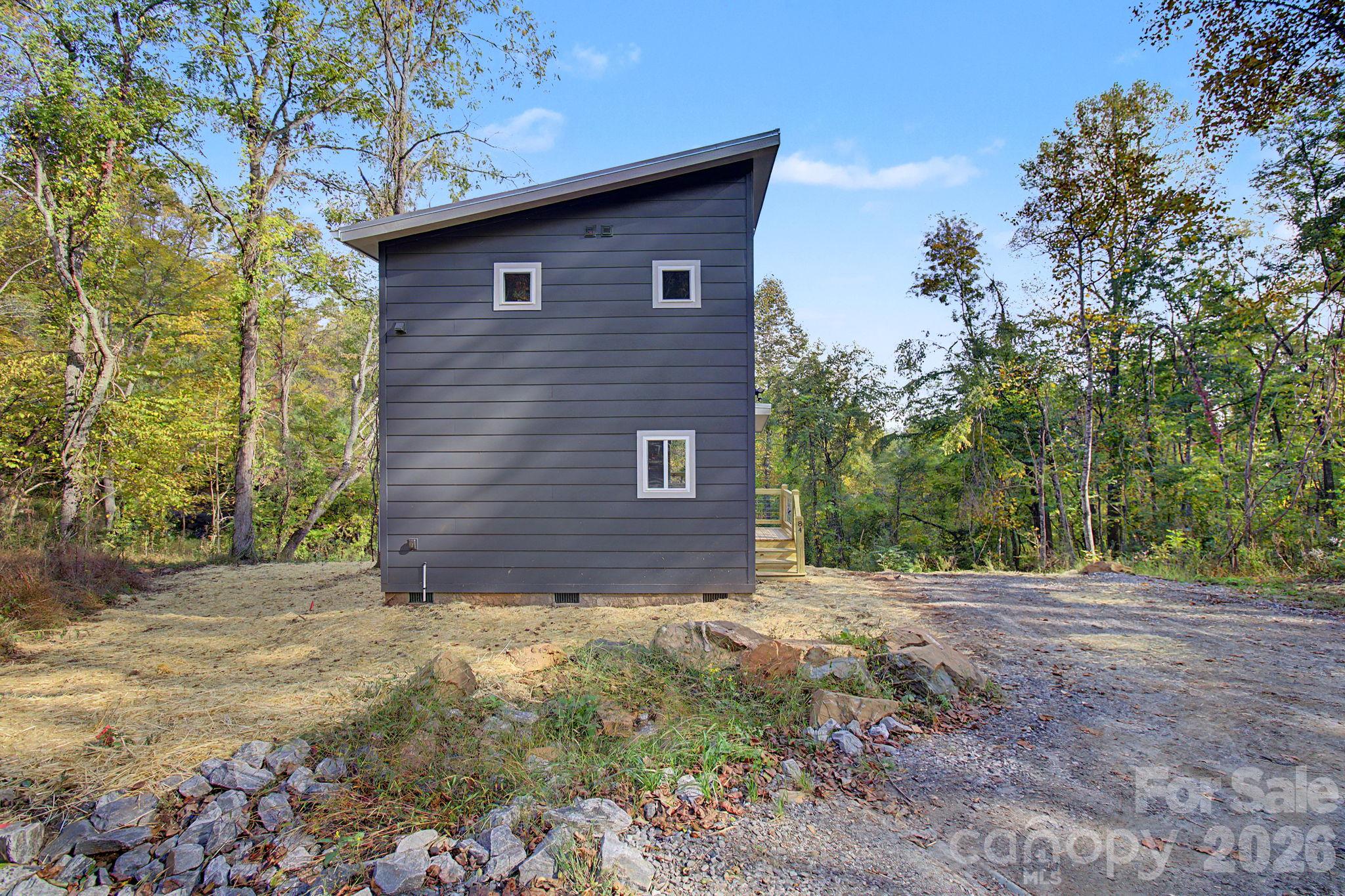 84 Skip Stone Road