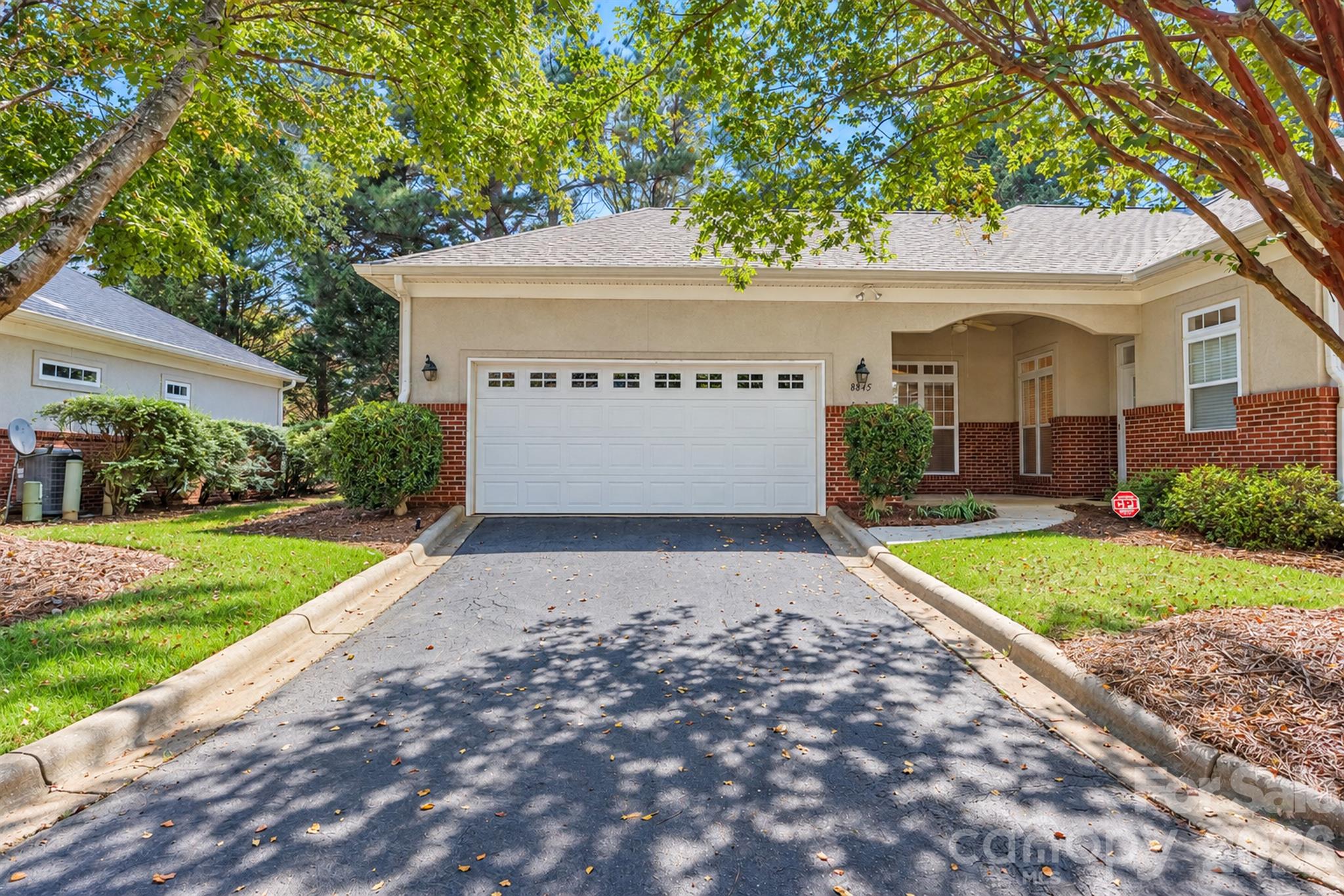 8845 Legacy Lake Lane