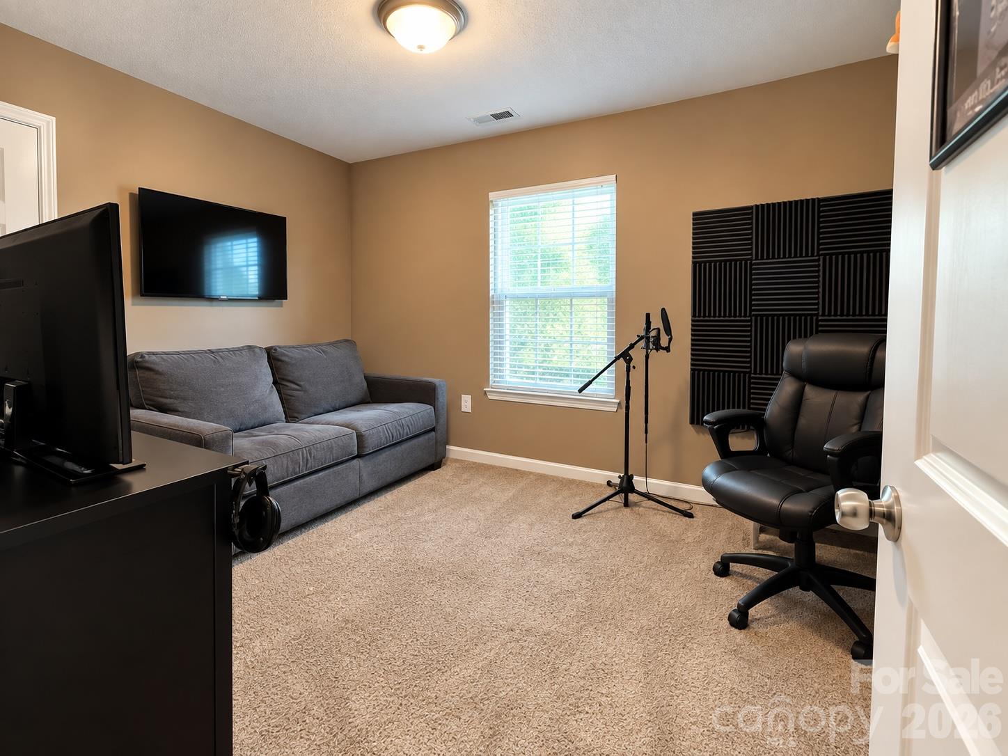117 Lookout Point Place