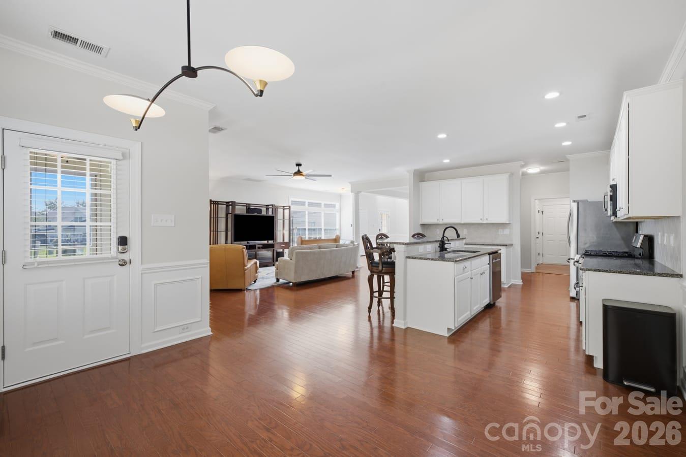 8424 Loxton Circle