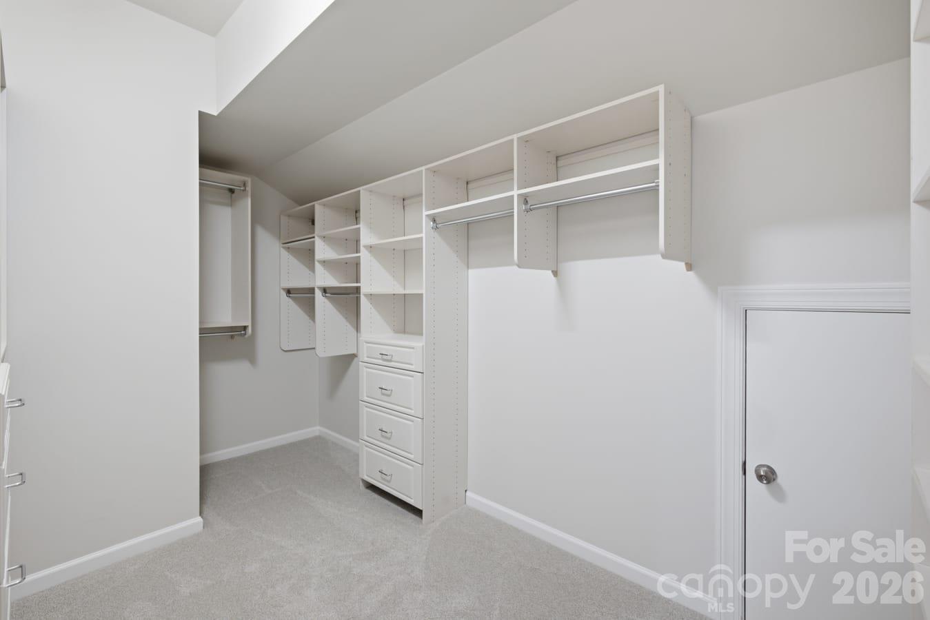 8424 Loxton Circle