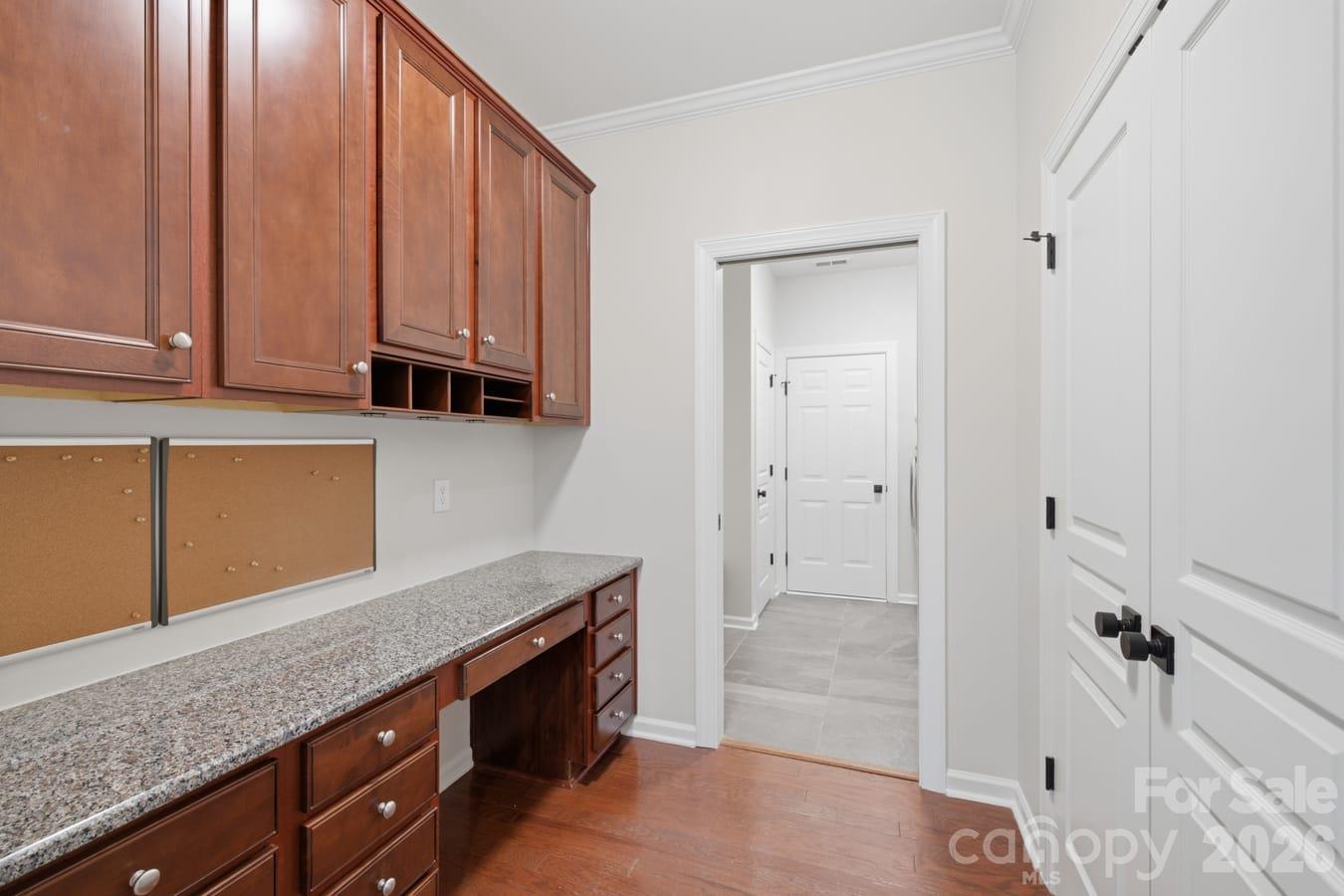 8424 Loxton Circle
