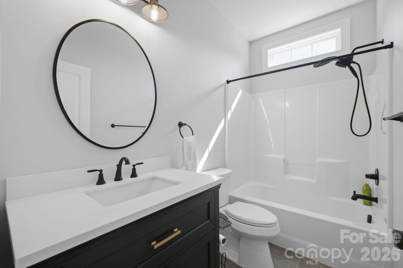 8424 Loxton Circle
