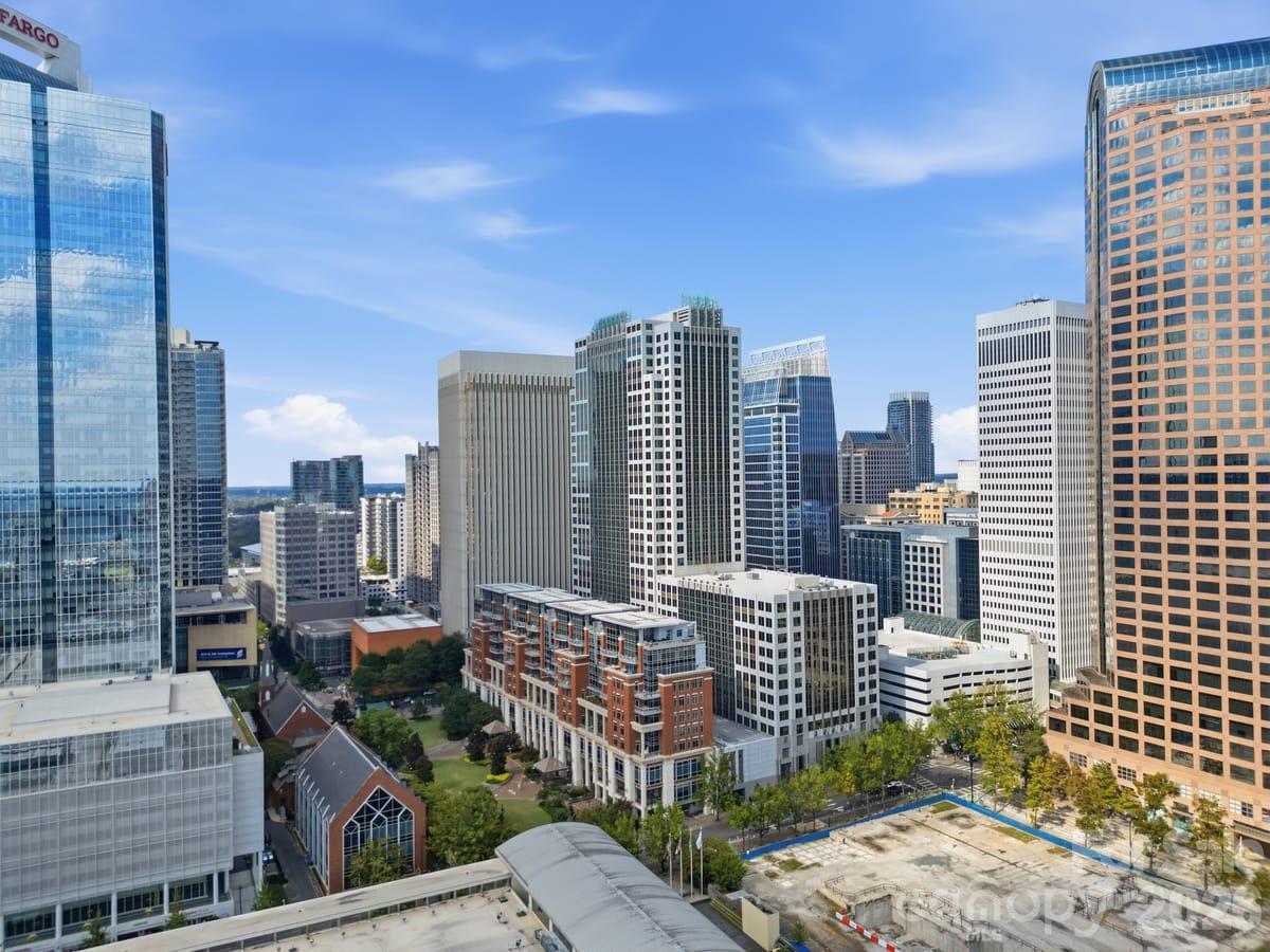 435 S Tryon Street Unit: 901