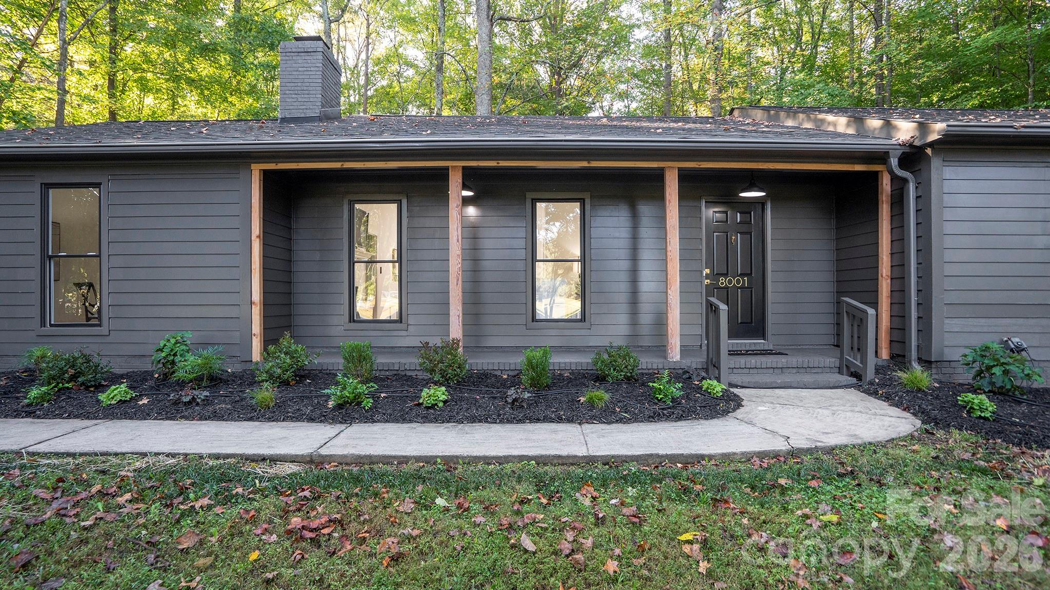 8001 Saddlehorse Lane