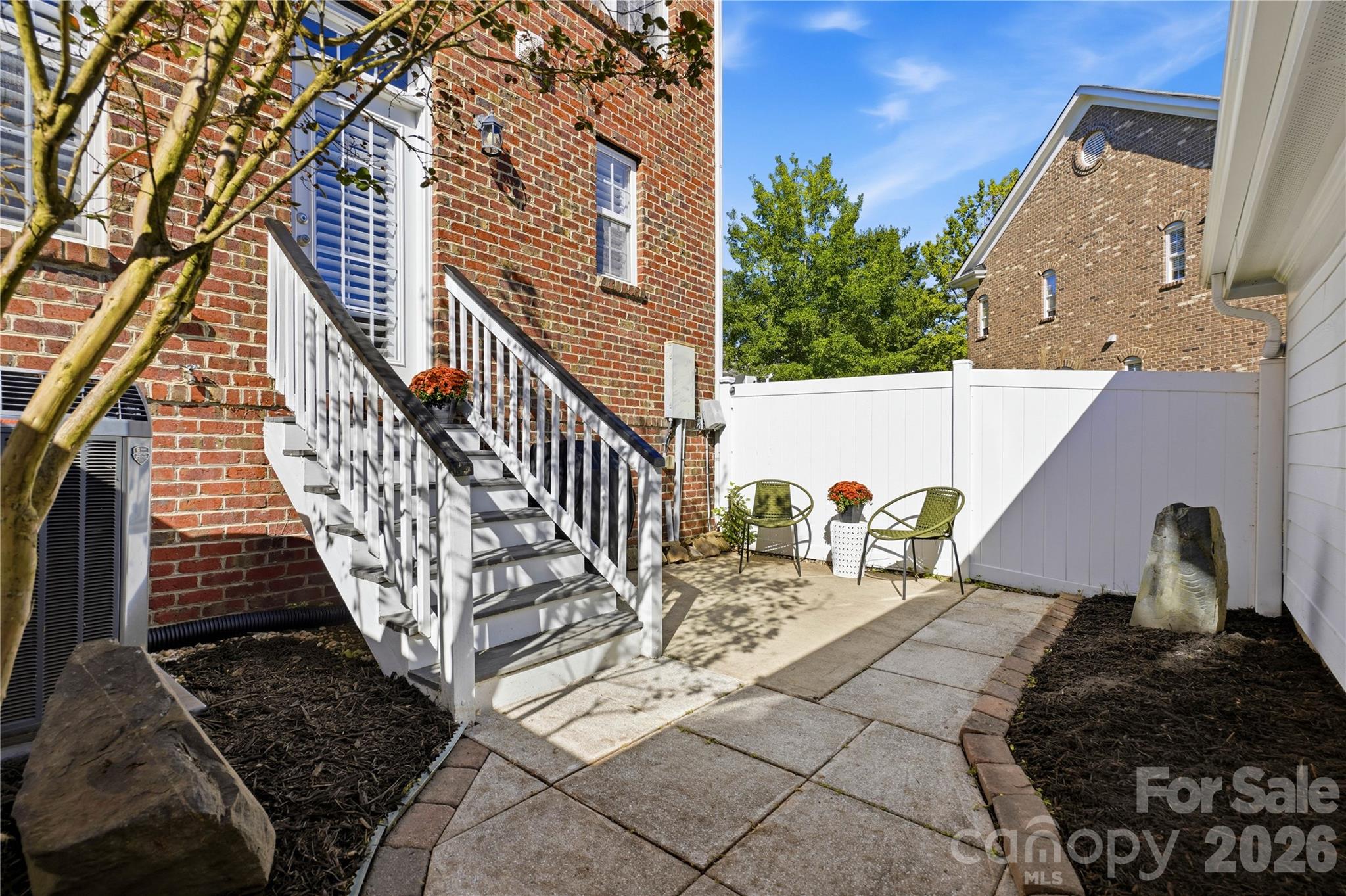 16918 Summers Walk Boulevard