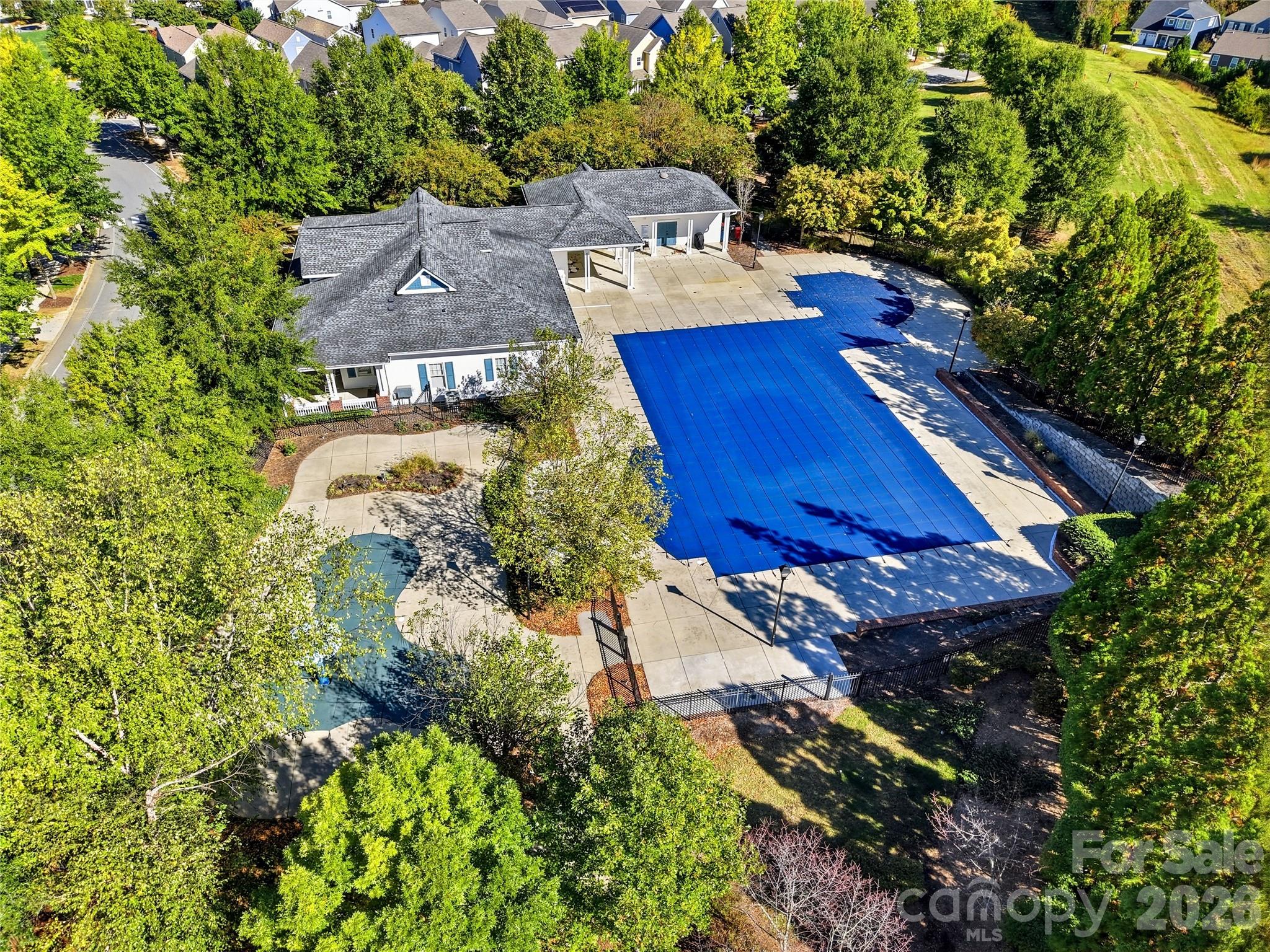 16918 Summers Walk Boulevard