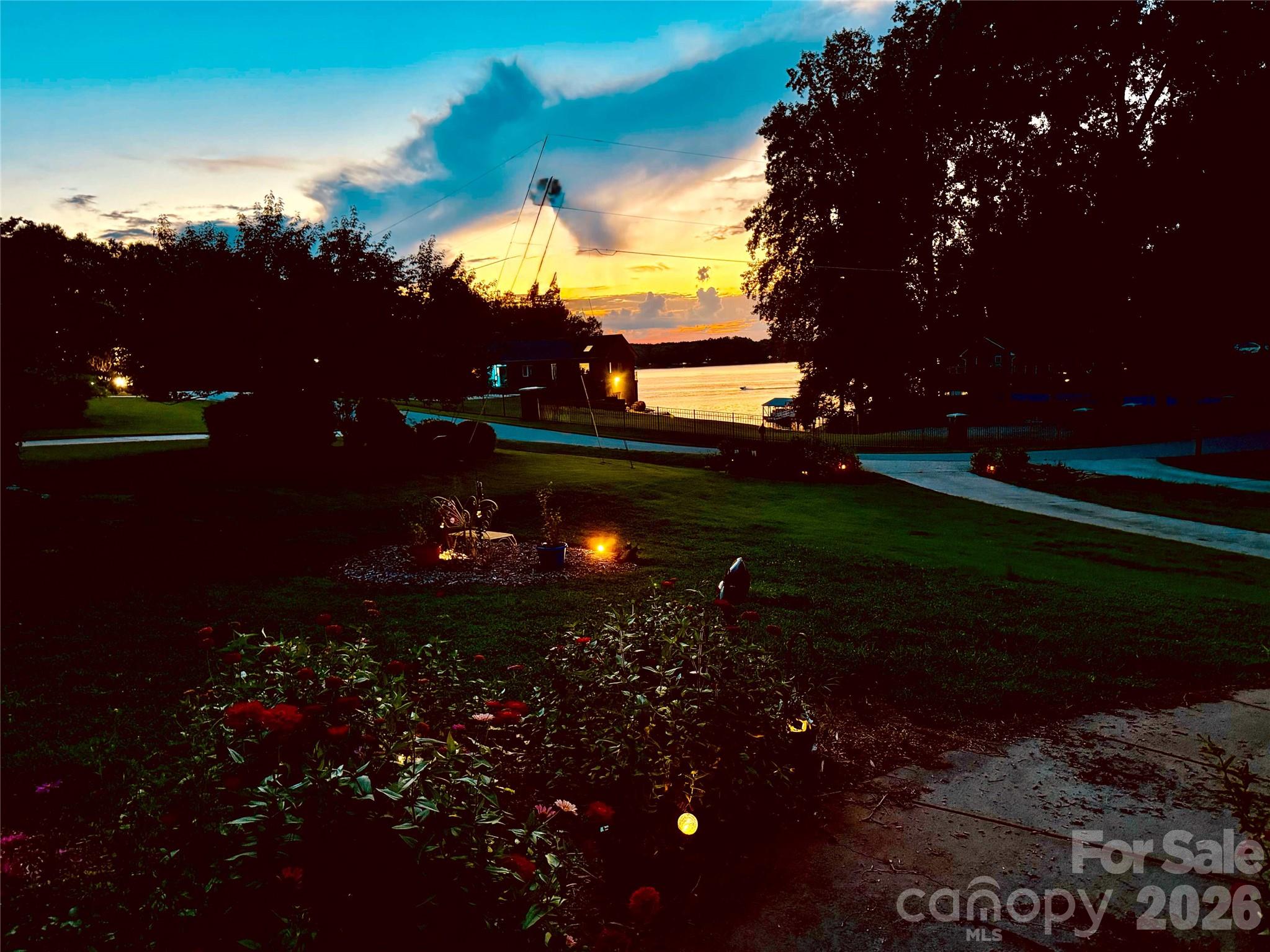 5050 Shady Meadow Lane Unit: 7