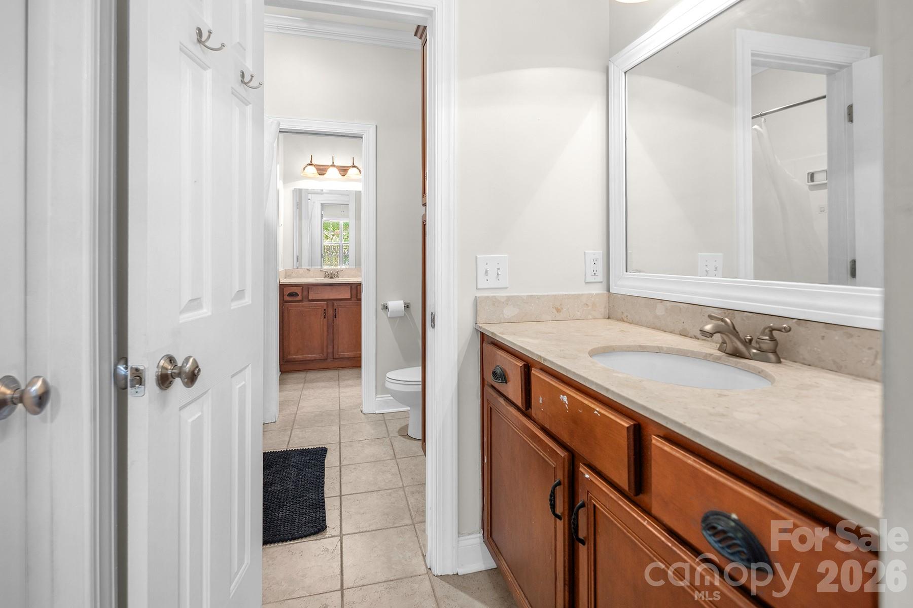 5050 Shady Meadow Lane Unit: 7