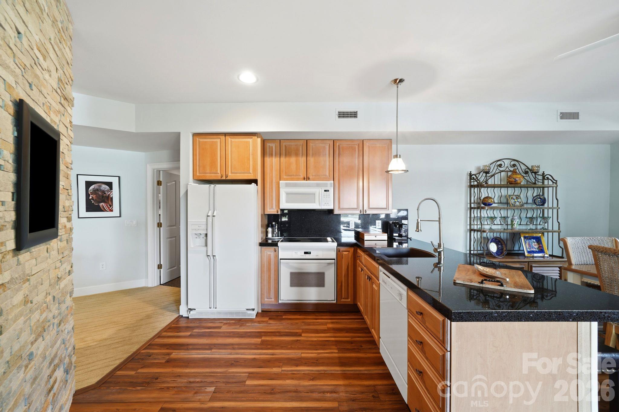 47 Hamiltons Ferry Road