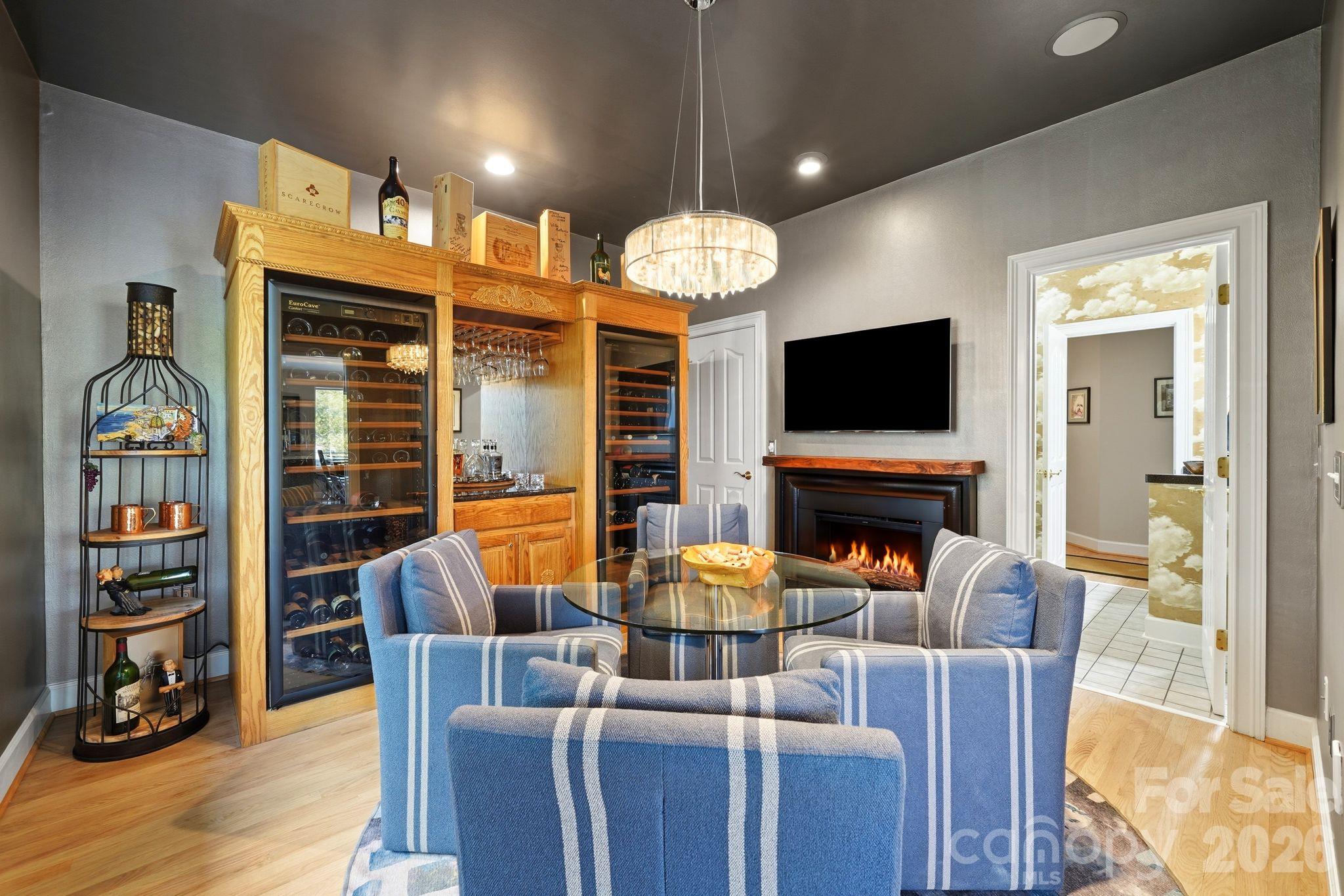 47 Hamiltons Ferry Road