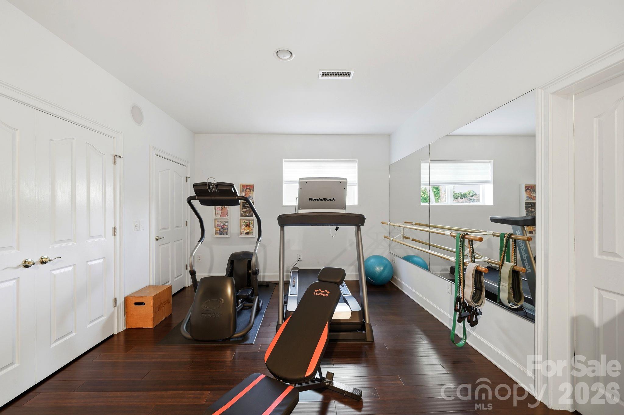 47 Hamiltons Ferry Road