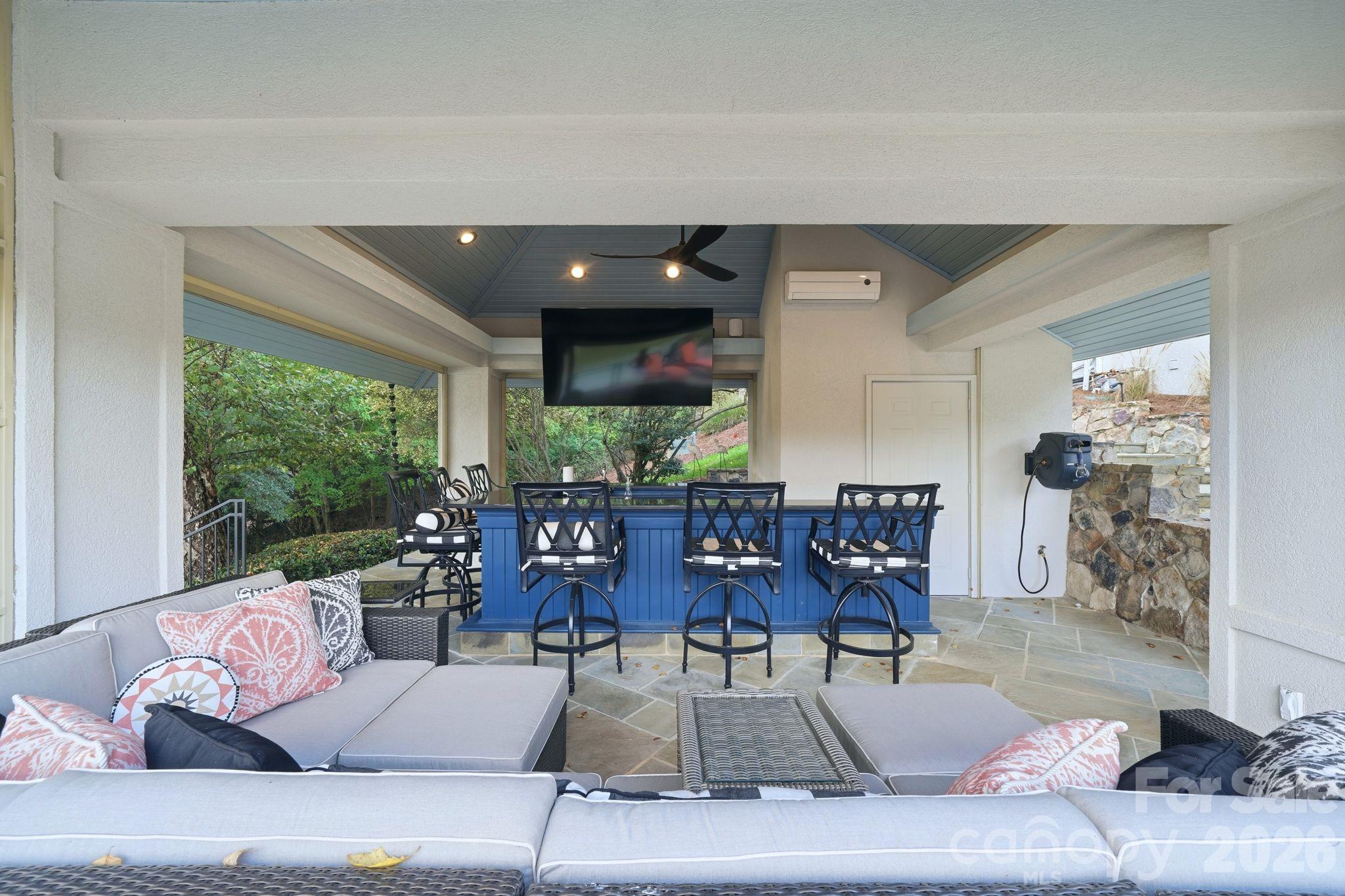47 Hamiltons Ferry Road