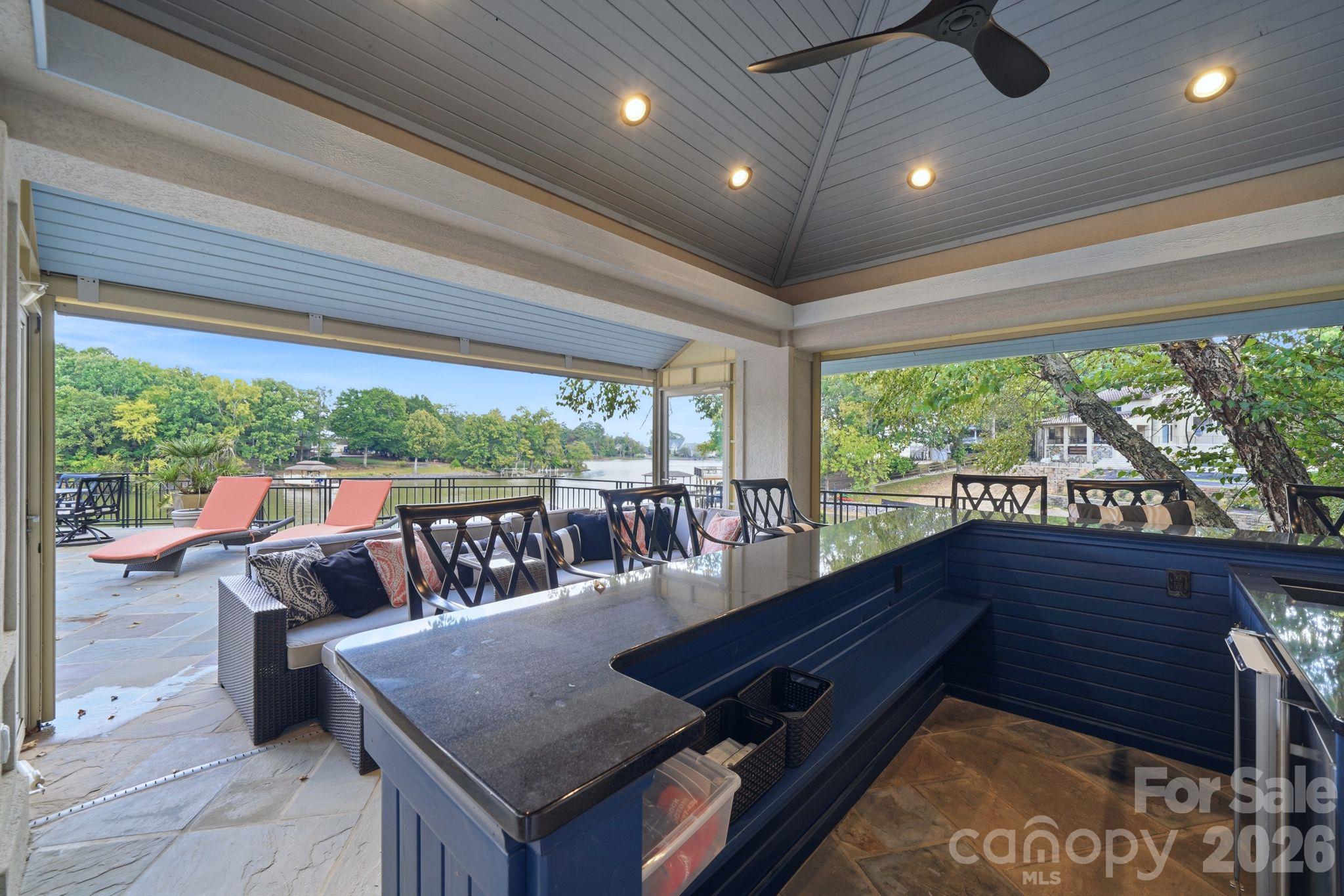 47 Hamiltons Ferry Road