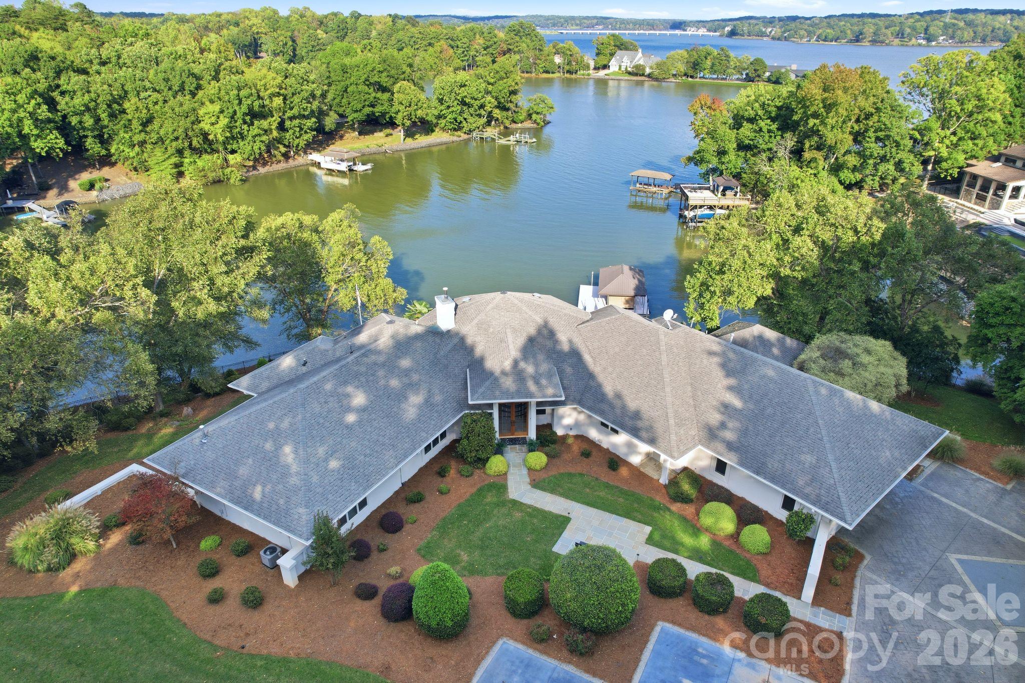 47 Hamiltons Ferry Road
