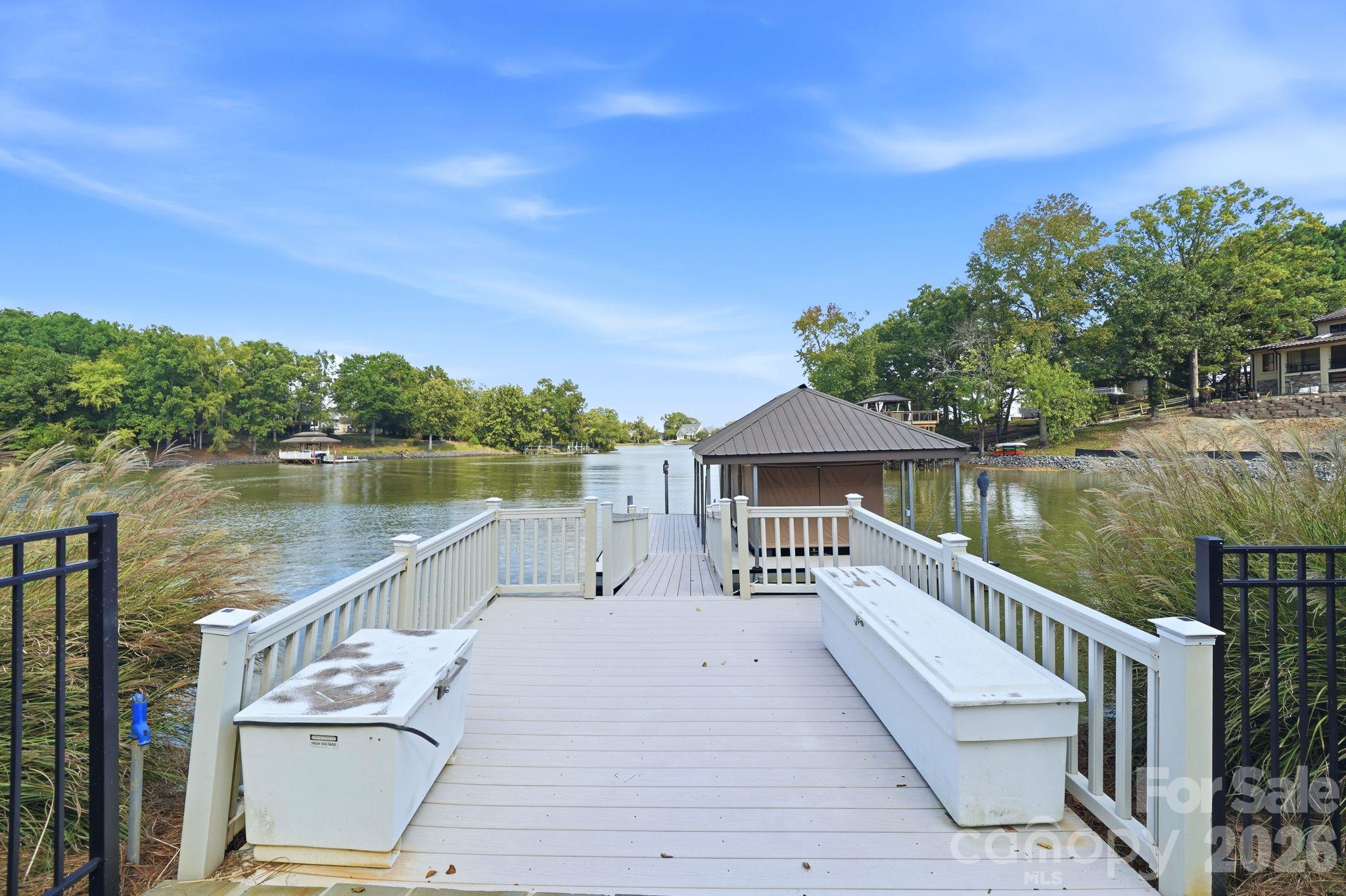 47 Hamiltons Ferry Road
