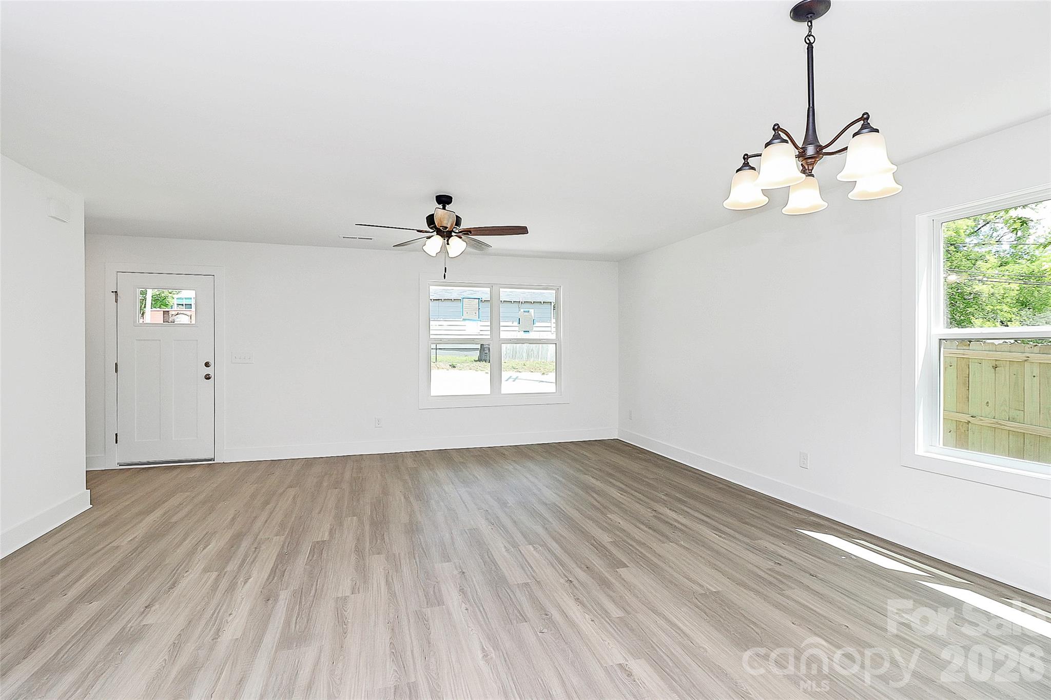 18 4th Avenue