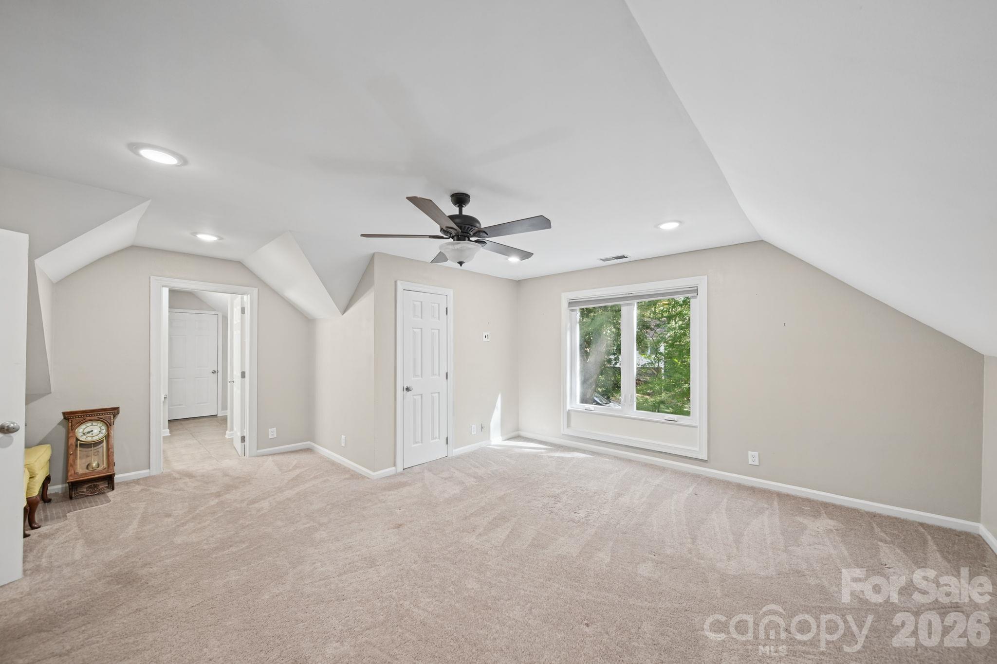 6 Thornwood Court