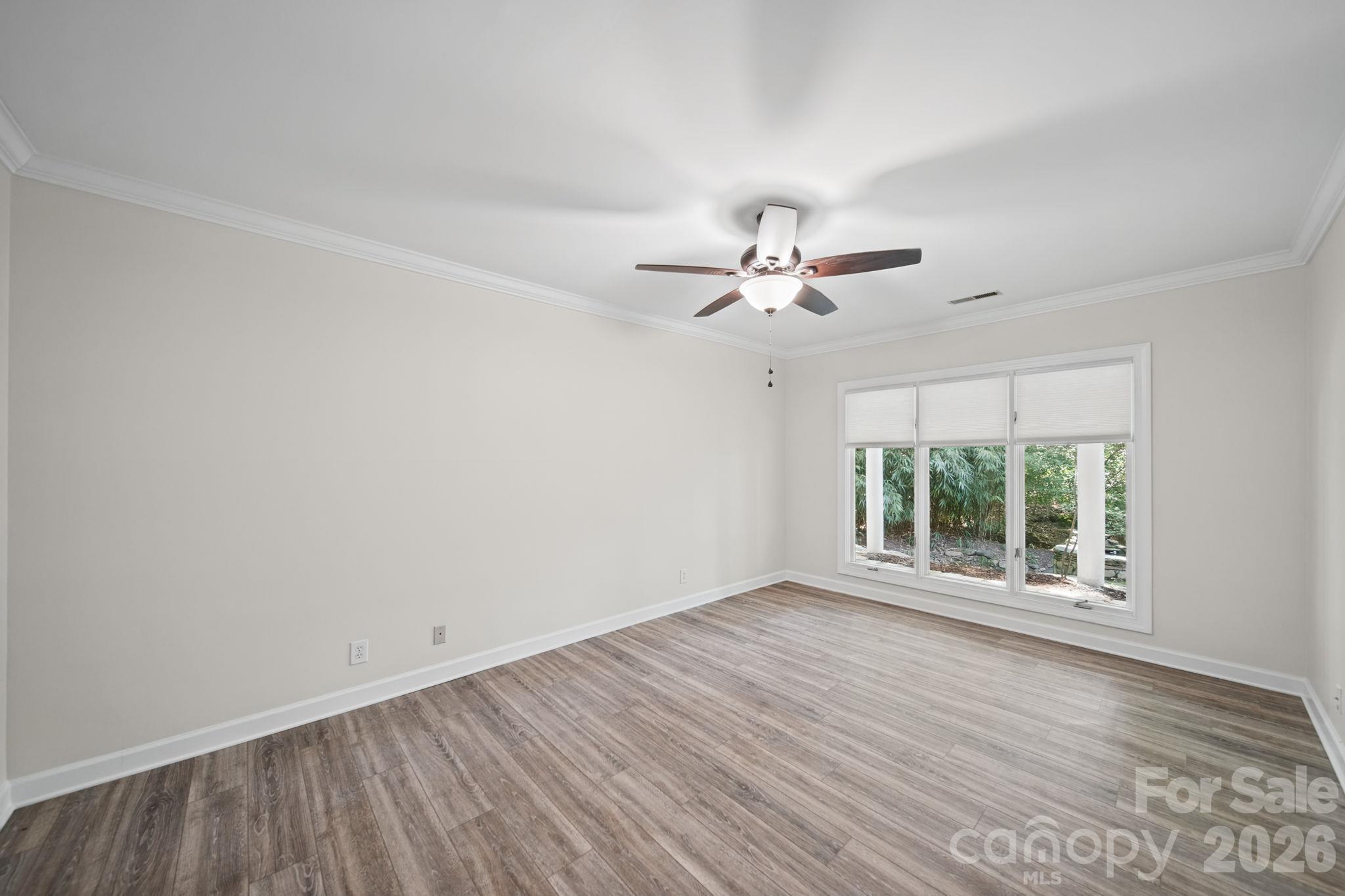 6 Thornwood Court