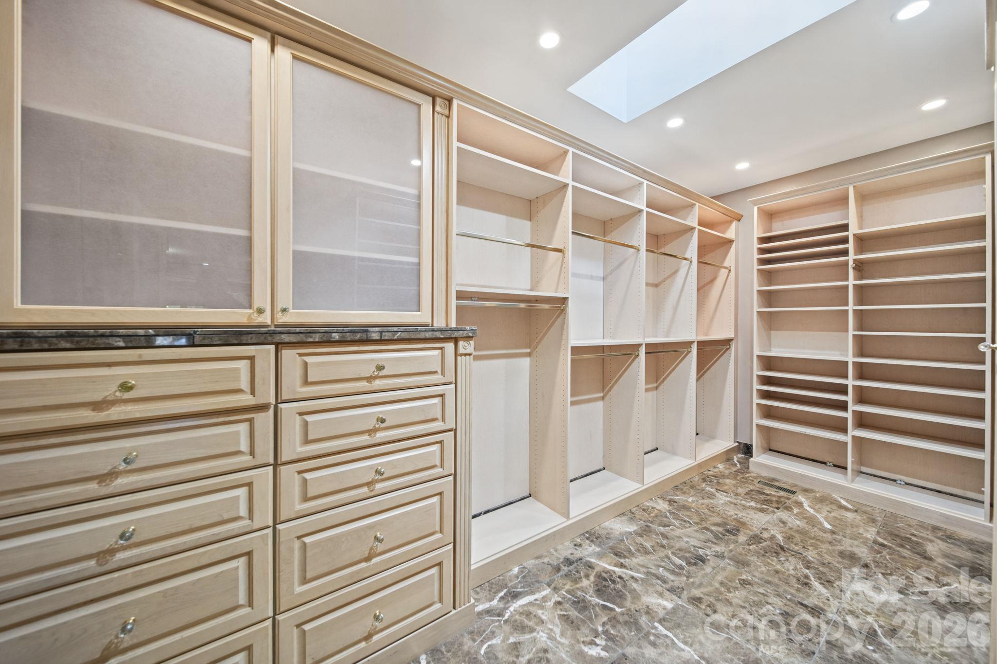 6 Thornwood Court