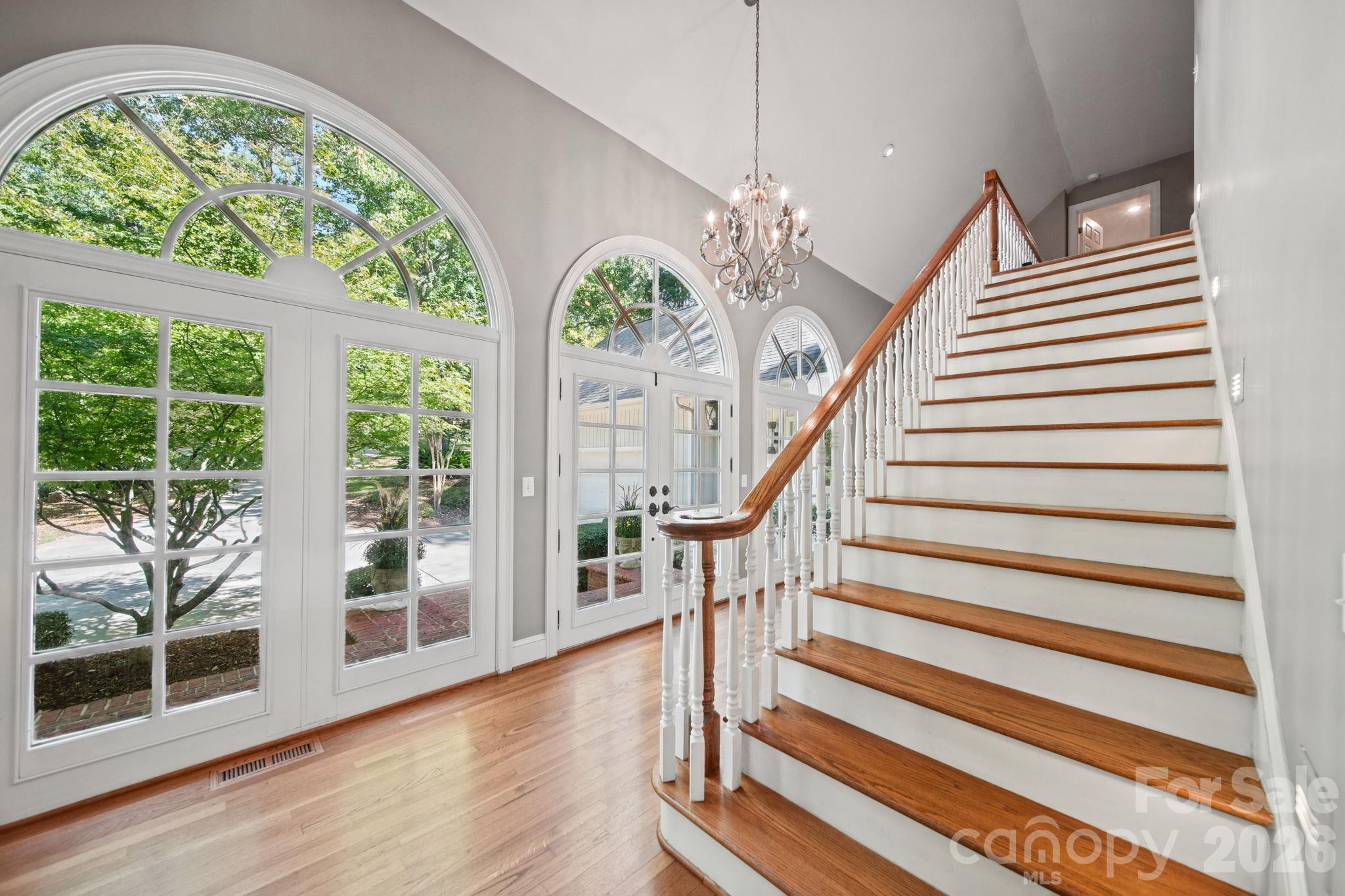 6 Thornwood Court