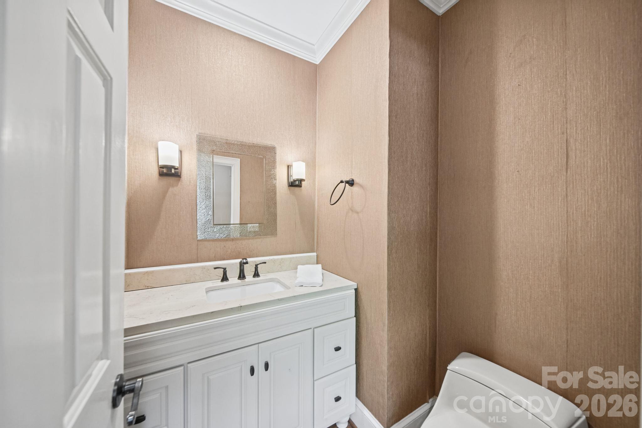 6 Thornwood Court
