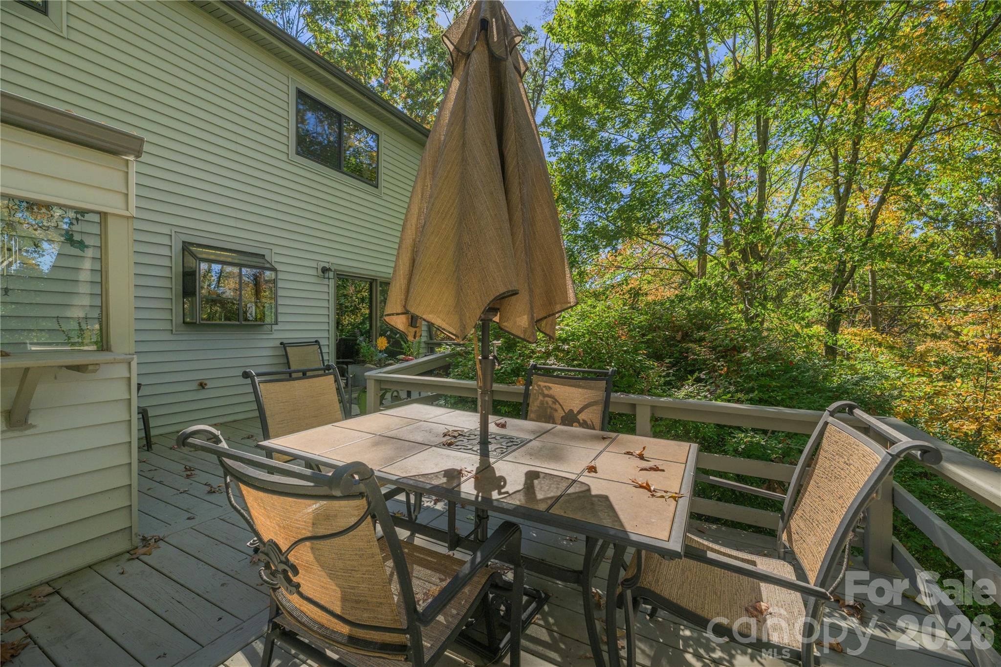 11 Grant Place