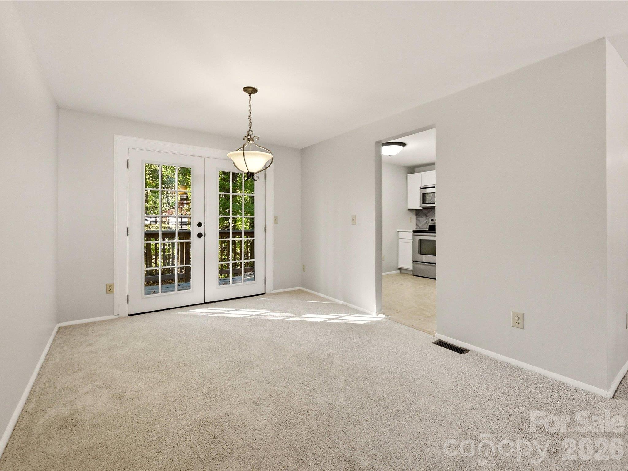 10446 Club Car Court Unit: 7