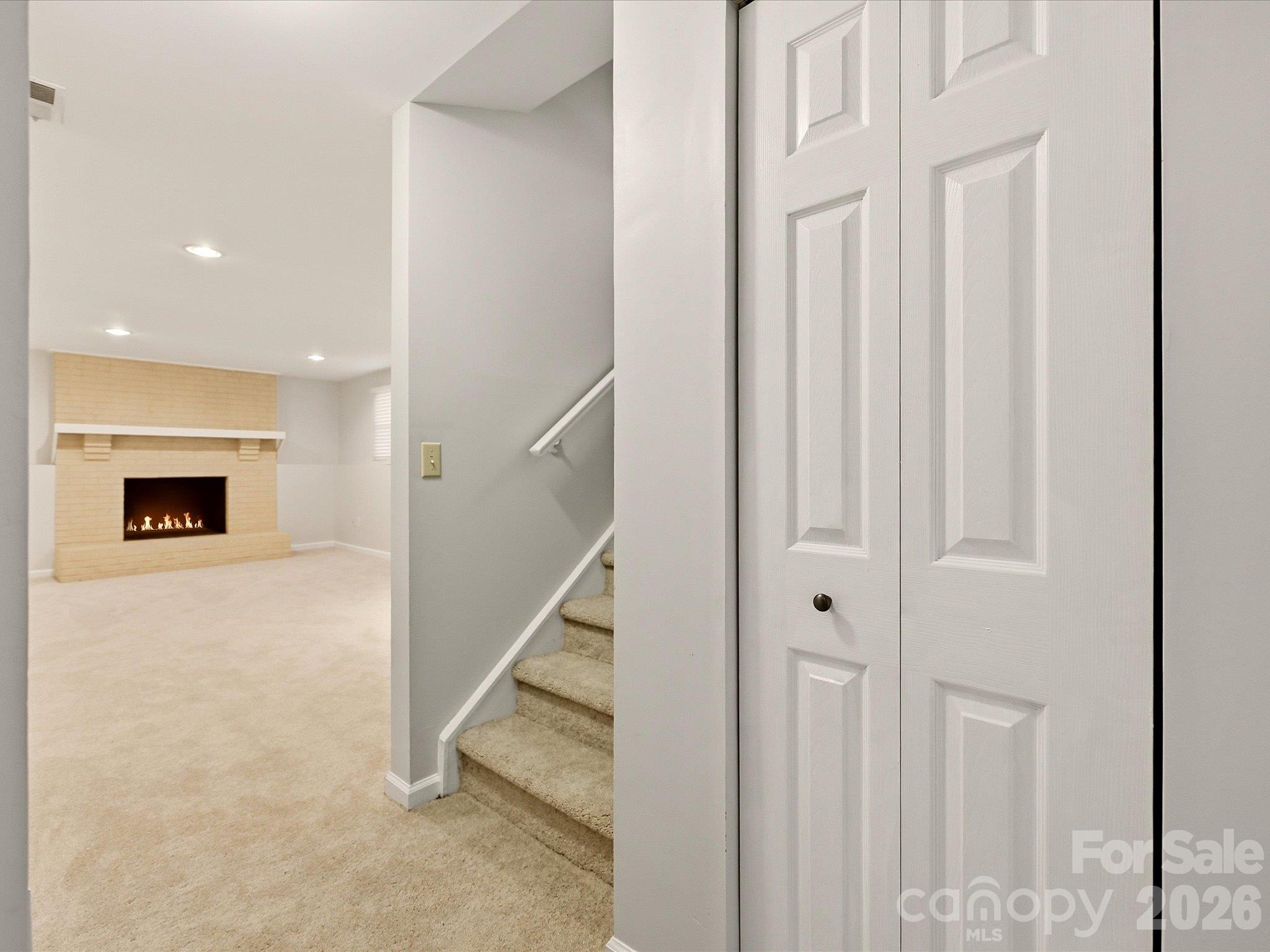 10446 Club Car Court Unit: 7