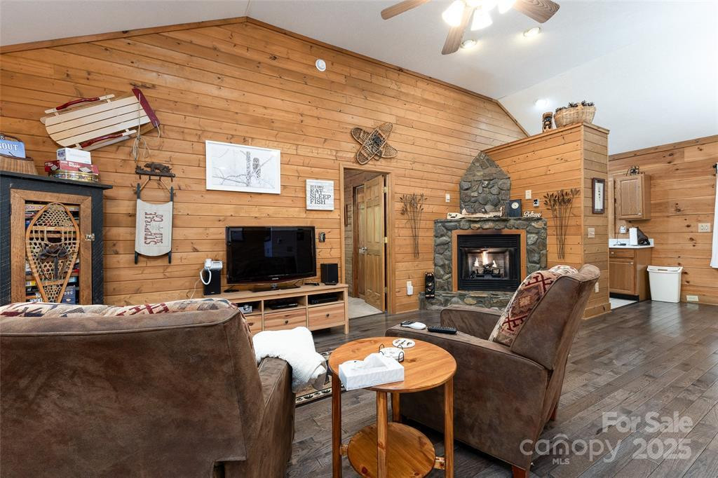 242 Eagles Roost Road