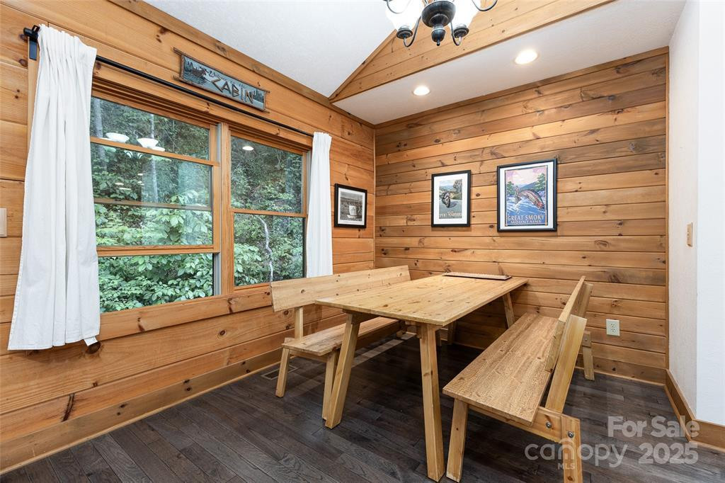242 Eagles Roost Road