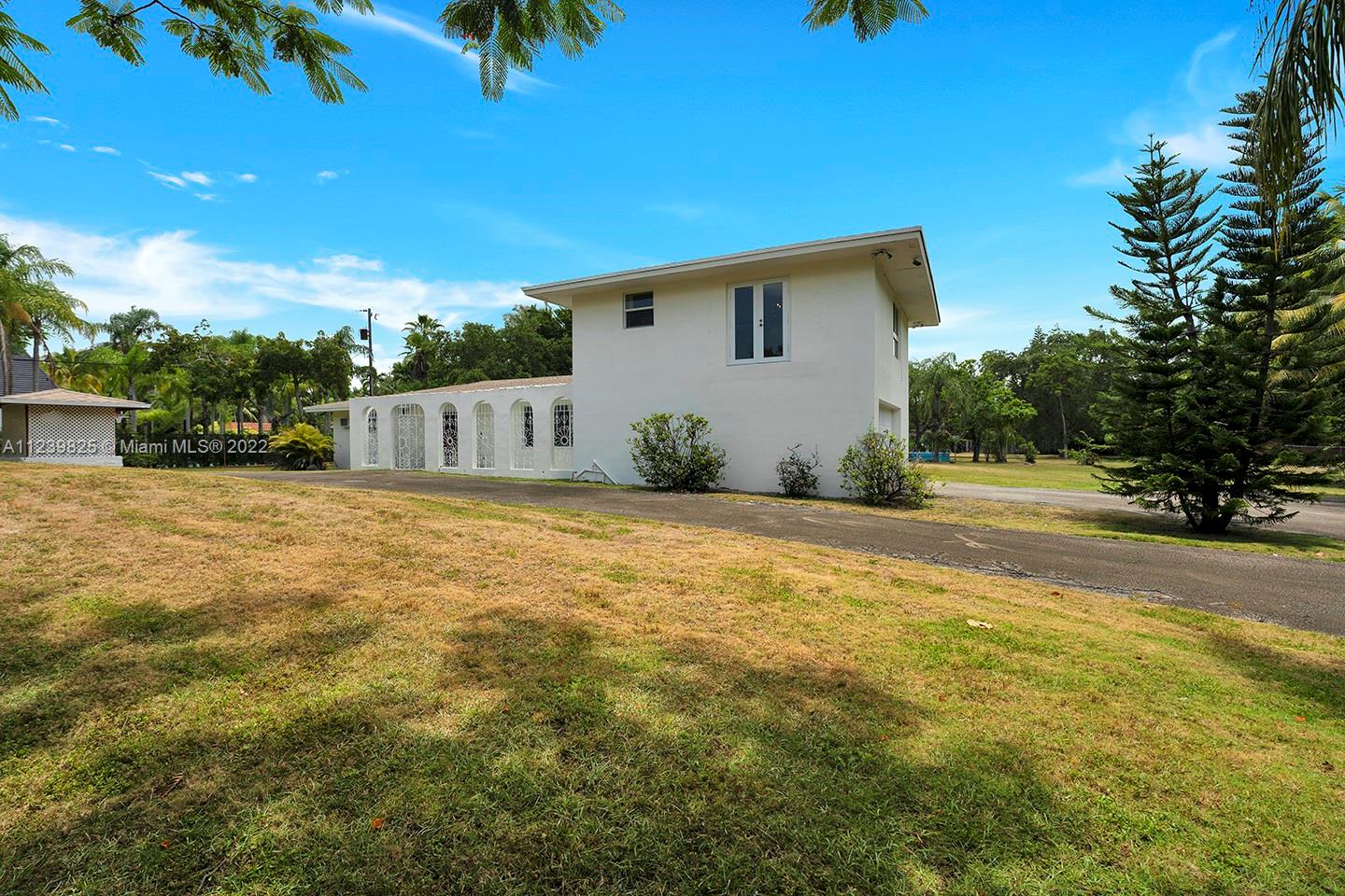 5865 SW 102 Street Unit: 0