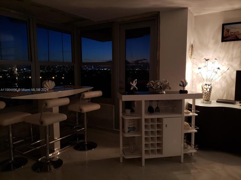 2899 Collins Ave # 1516