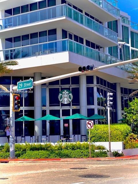2899 Collins Ave # 1516