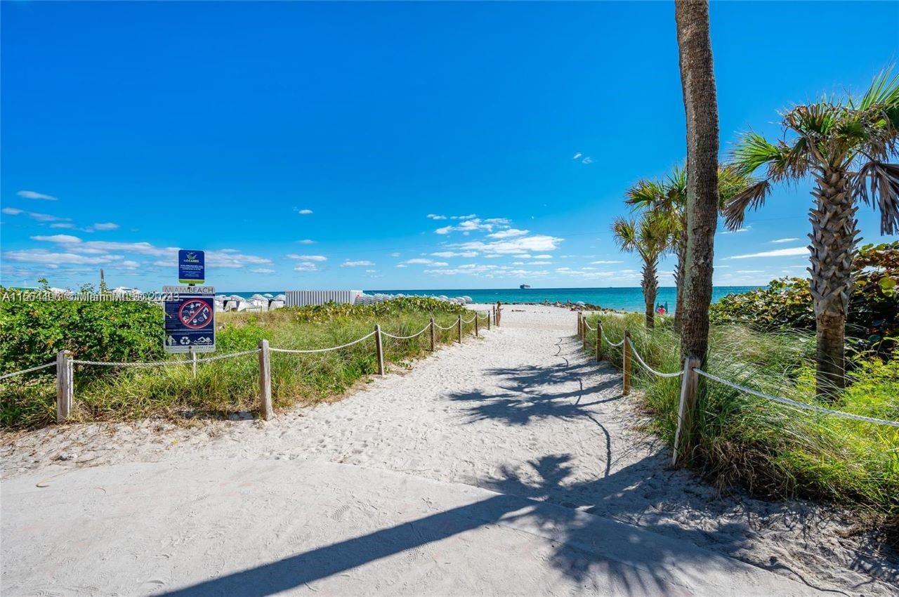 2899 Collins Ave # 1516