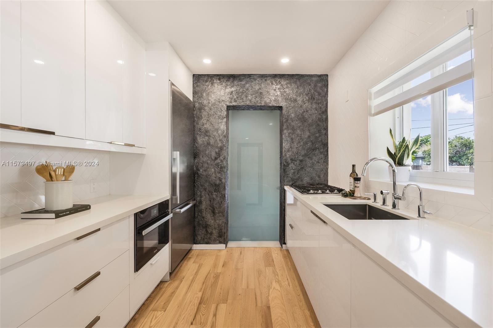 442 NW 46th St