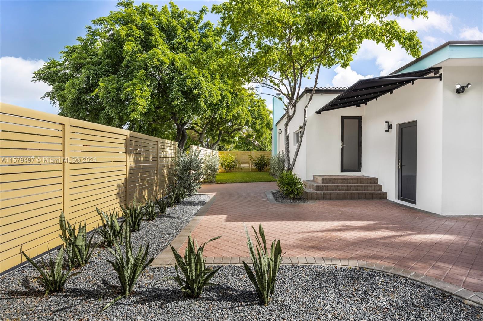 442 NW 46th St