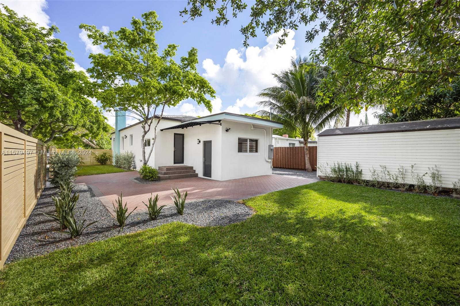 442 NW 46th St