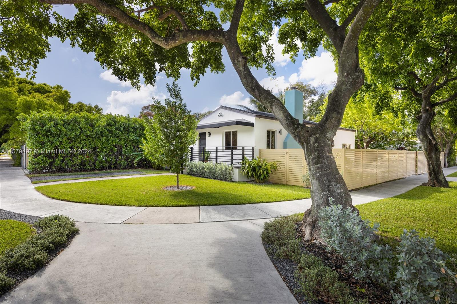 442 NW 46th St