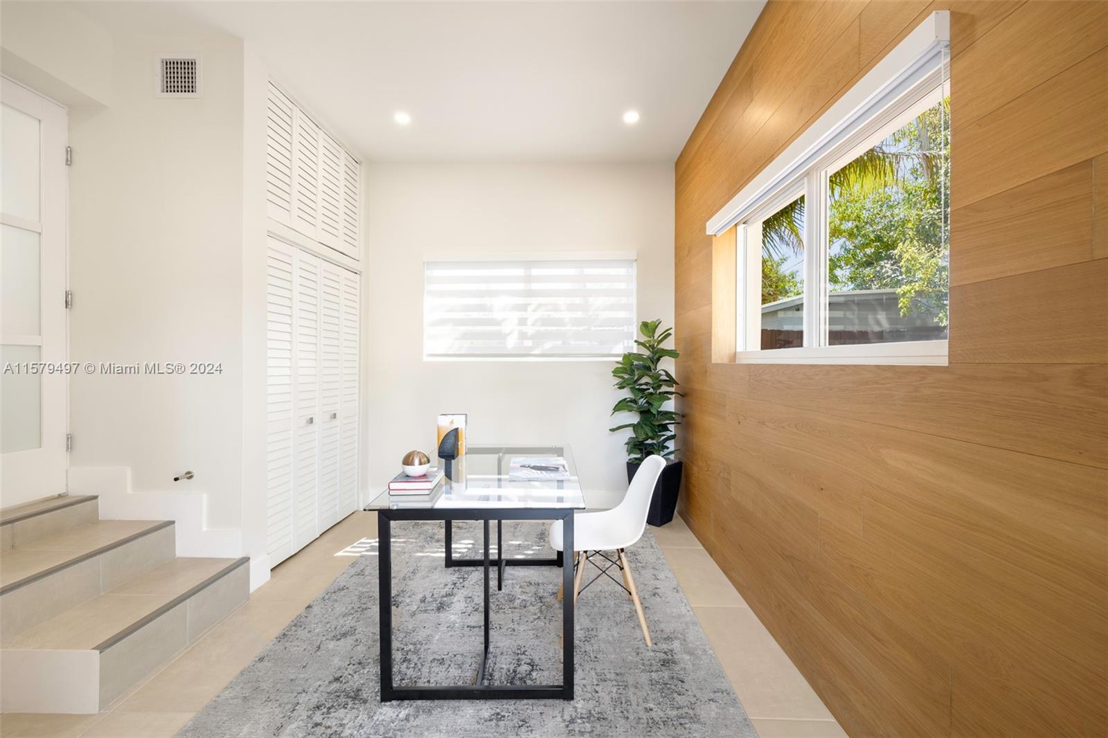 442 NW 46th St
