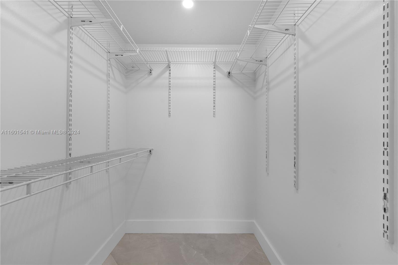 9055 SW 73 Ct # 1605