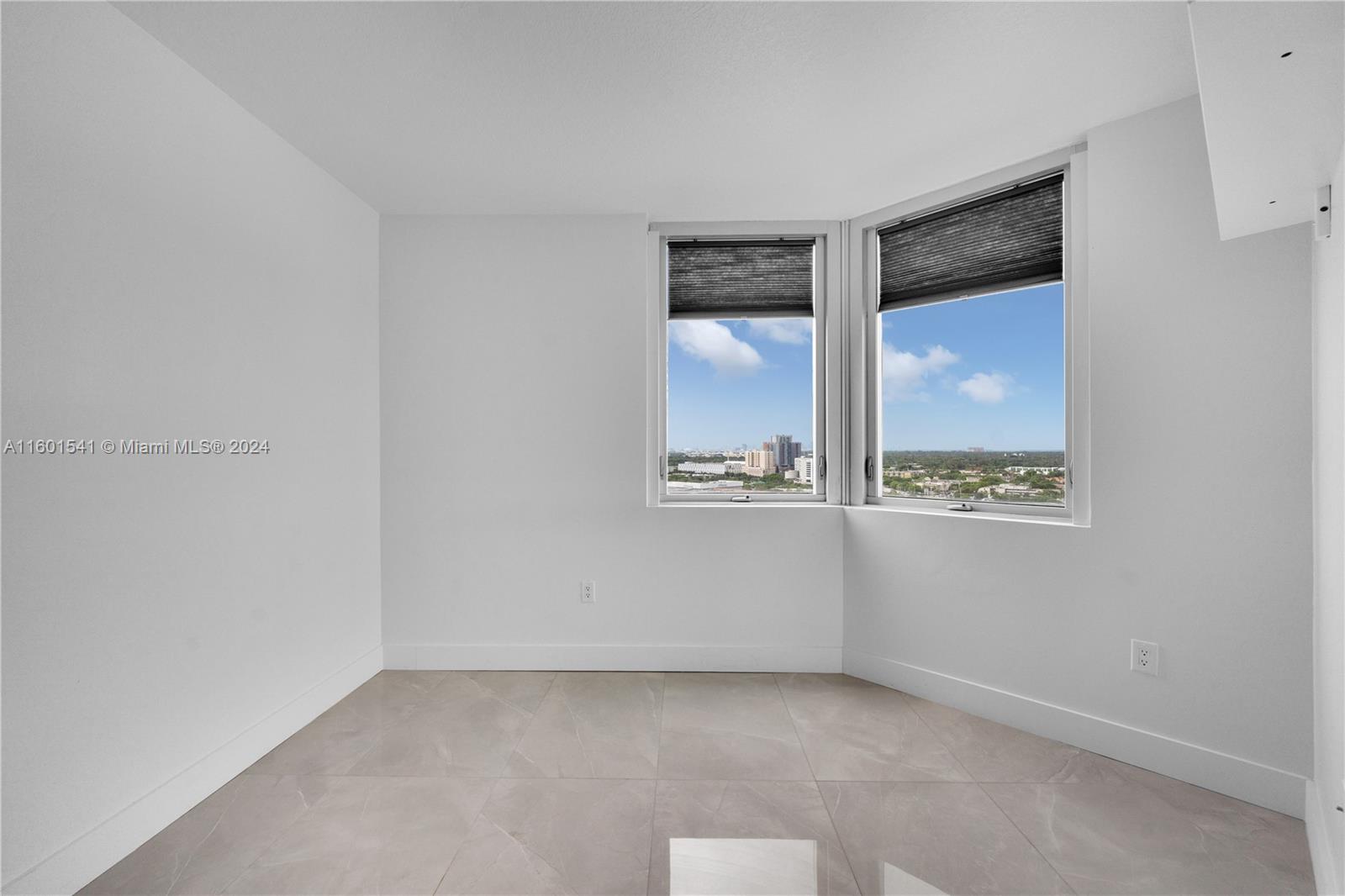 9055 SW 73 Ct # 1605