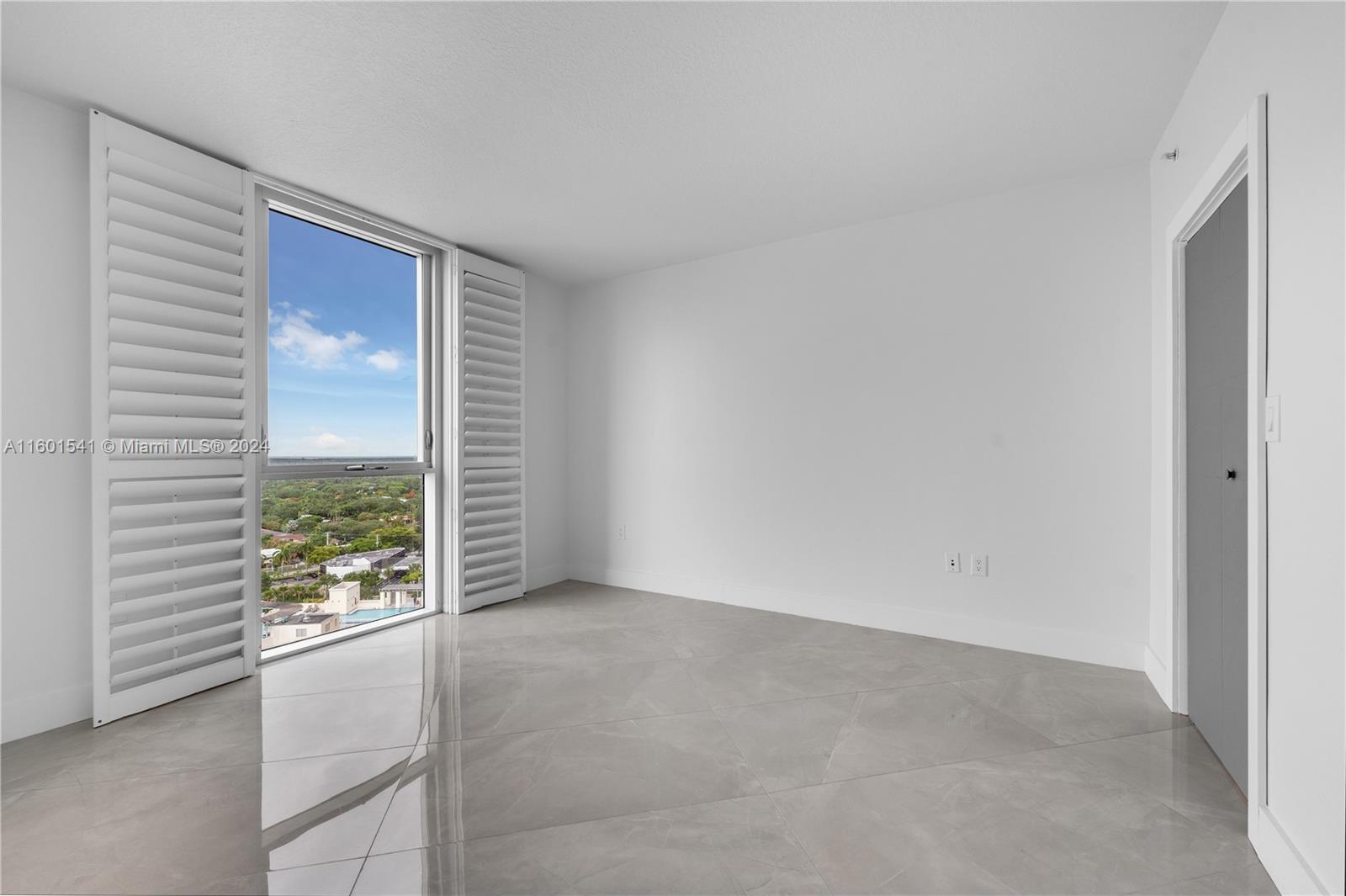9055 SW 73 Ct # 1605