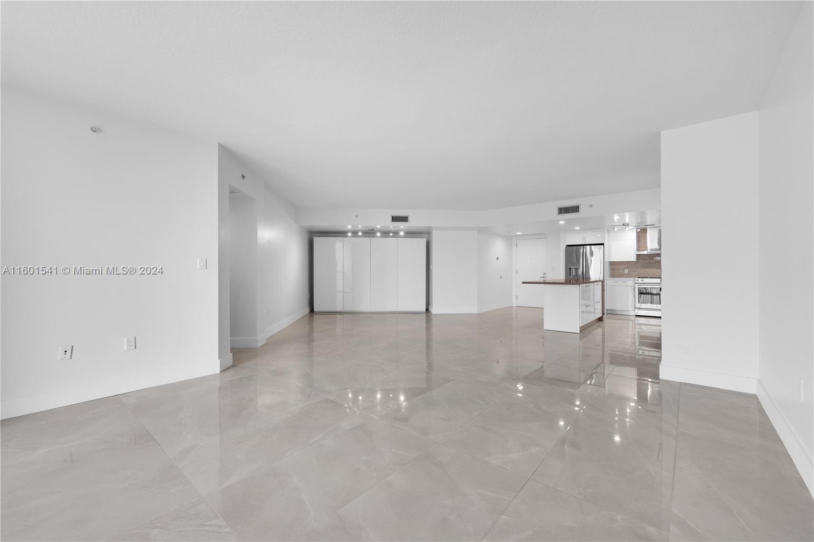 9055 SW 73 Ct # 1605