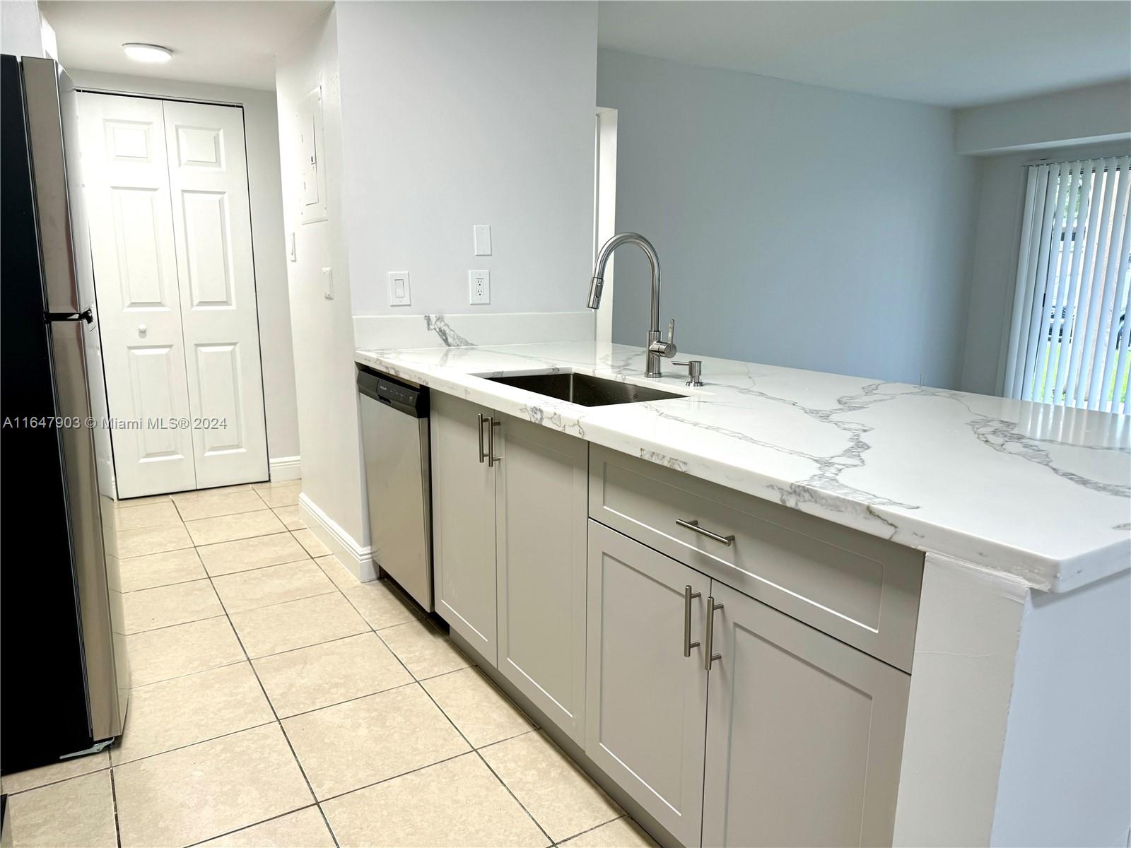 15770 SW 106th Ter # 105