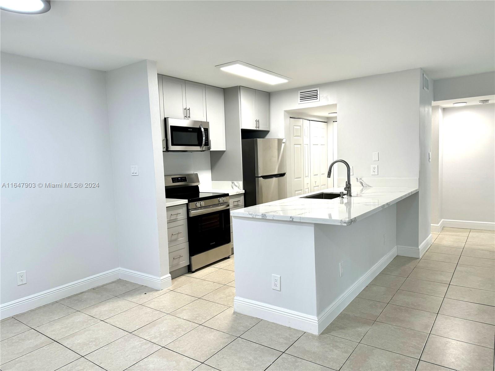 15770 SW 106th Ter # 105