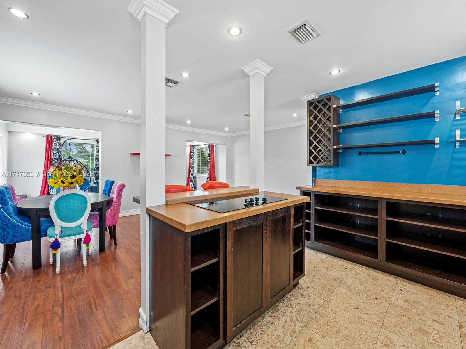 431 SW 64th Way