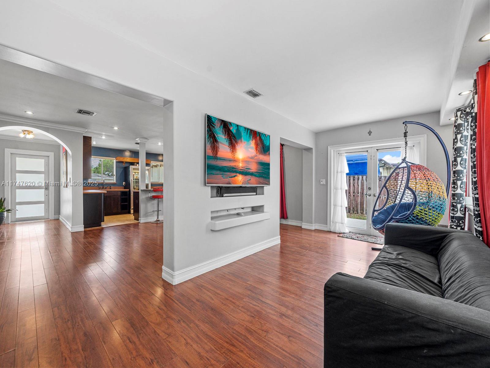 431 SW 64th Way