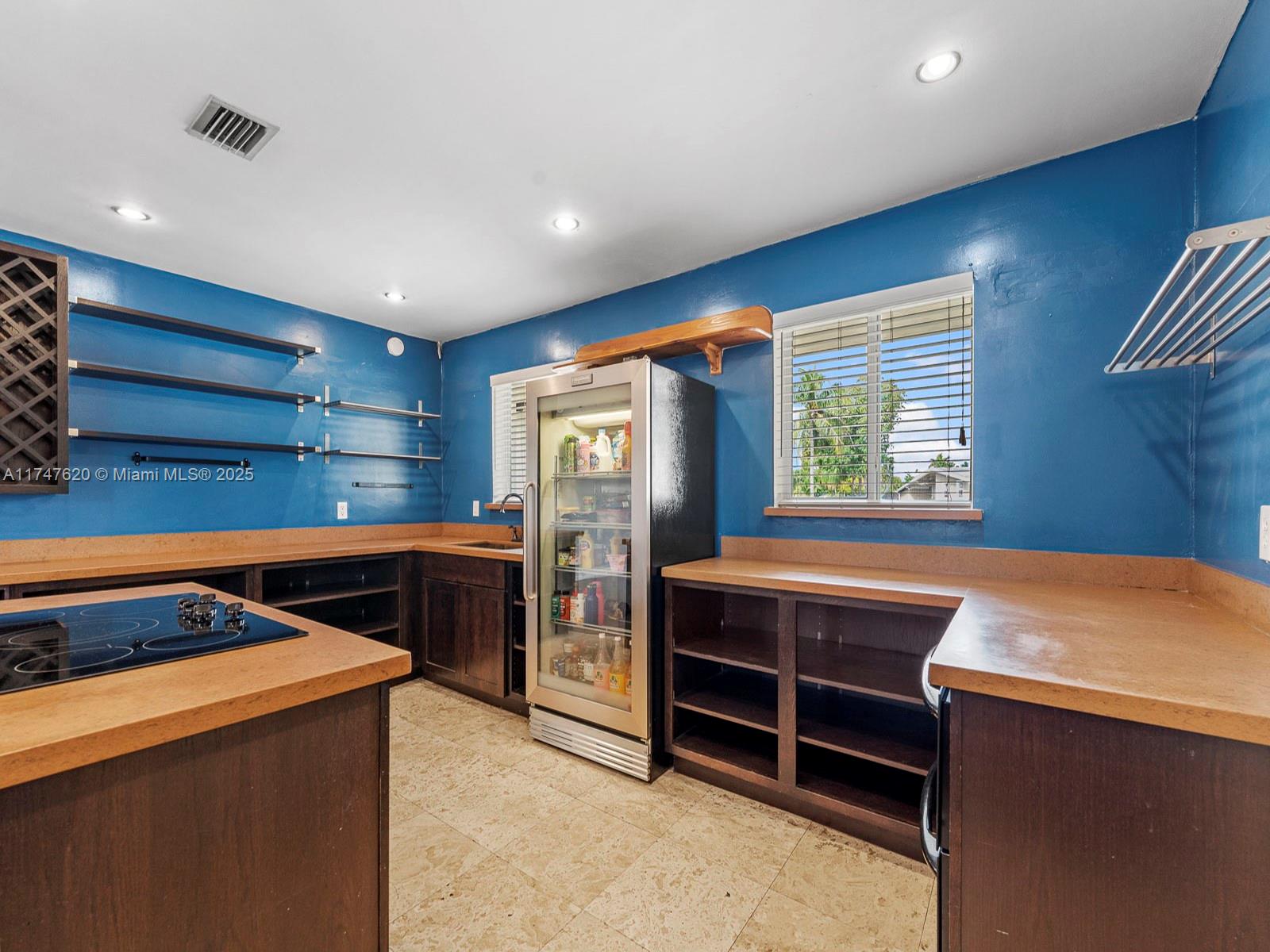 431 SW 64th Way